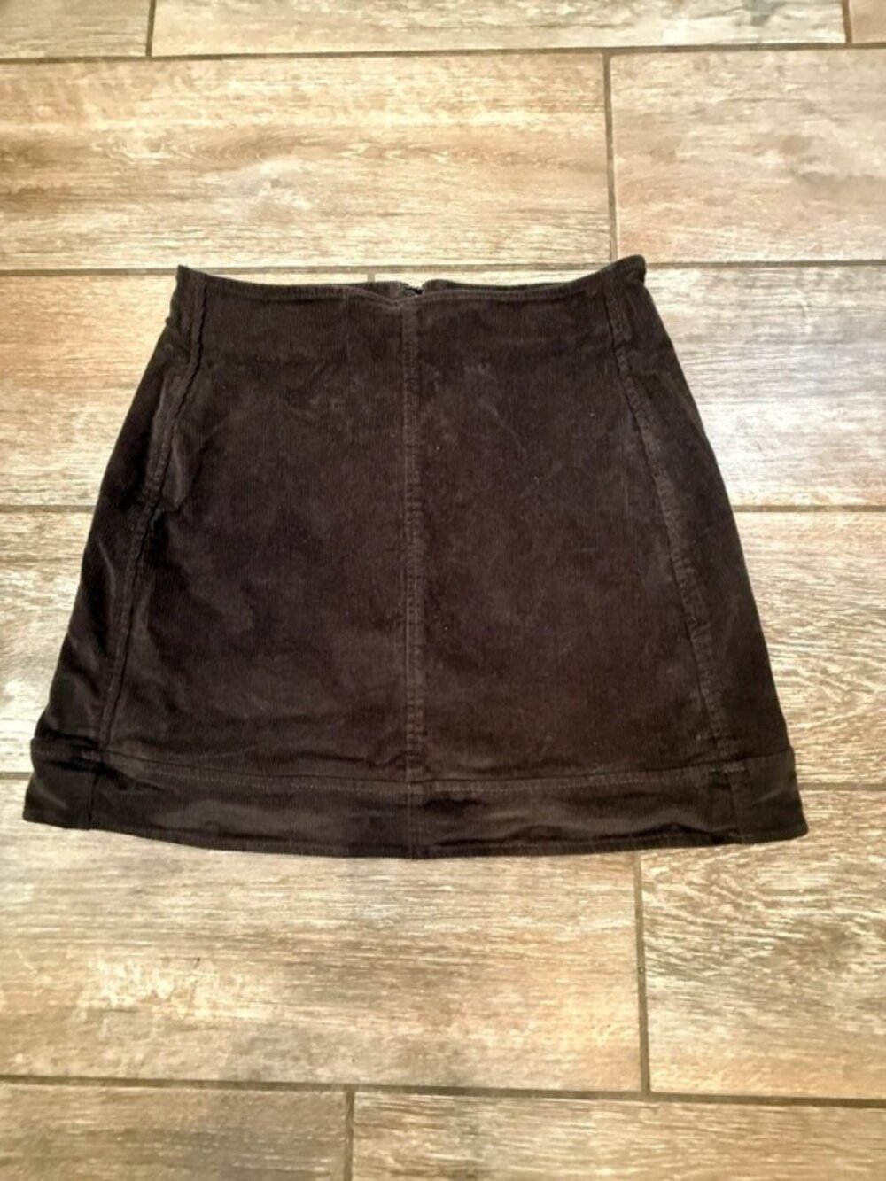 Excellent condition Banana Republic size 2 corduroy brown mini skirt